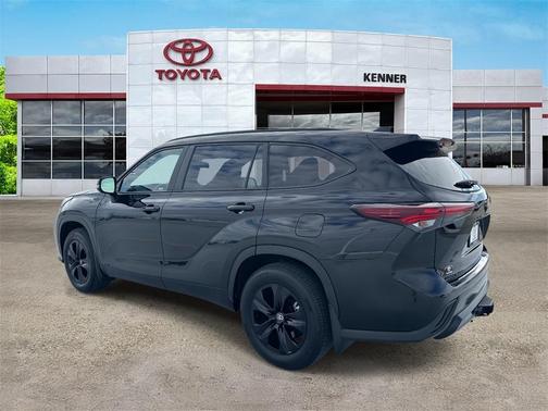 2025 Toyota Highlander Hybrid XLE