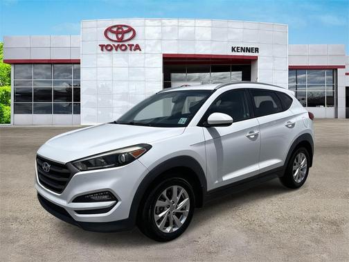 2016 Hyundai TUCSON SE