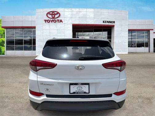 2016 Hyundai TUCSON SE