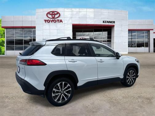 2024 Toyota Corolla Cross XLE