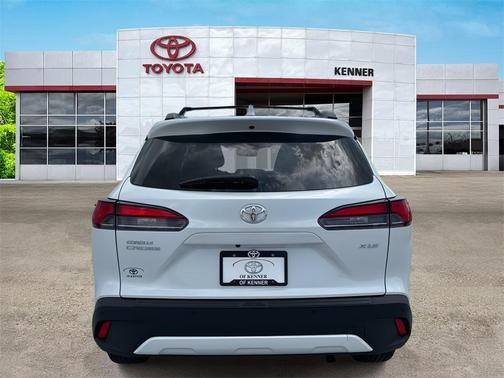 2024 Toyota Corolla Cross XLE