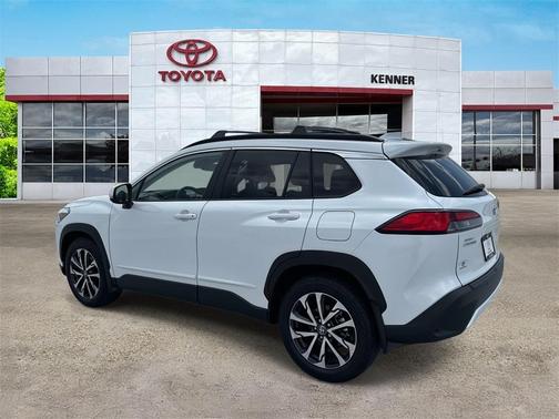 2024 Toyota Corolla Cross XLE