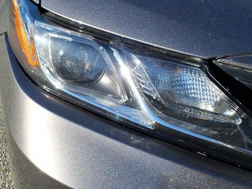 2021 Toyota Camry Hybrid LE
