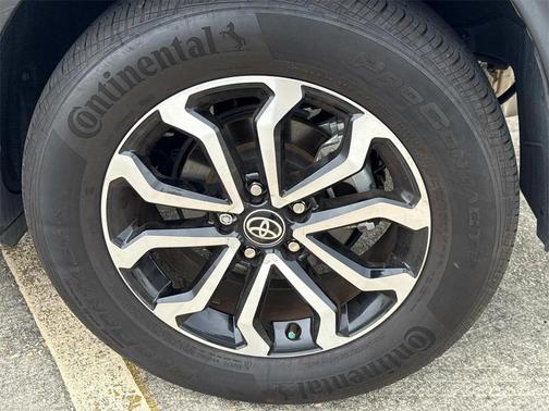 2023 Toyota Corolla Cross Hybrid SE