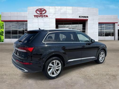 2021 Audi Q7 45 Premium Plus