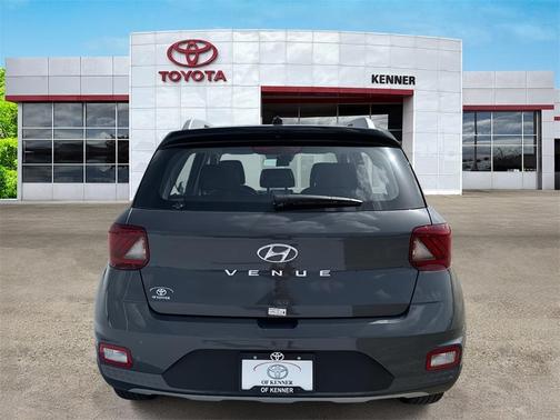 2024 Hyundai VENUE Limited