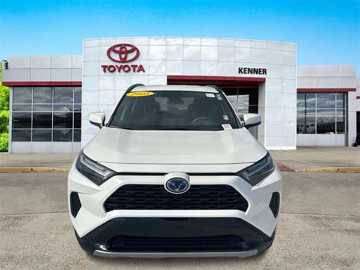 2023 Toyota RAV4 Hybrid SE