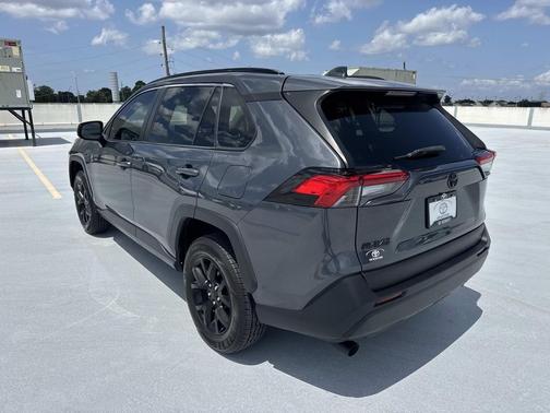 Magnetic Gray Metallic 2021 Toyota RAV4 LE