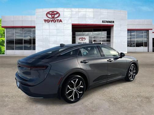 2024 Toyota Crown XLE