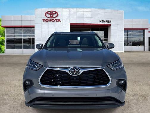 Gray 2026 Toyota Highlander Hybrid Limited