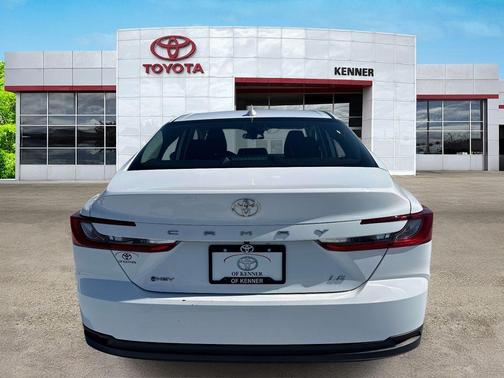 Ice Cap 2025 Toyota Camry LE