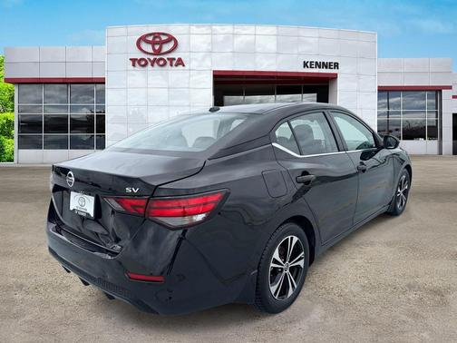 Super Black 2022 Nissan Sentra SV