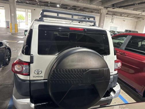 Iceberg 2014 Toyota FJ Cruiser Base