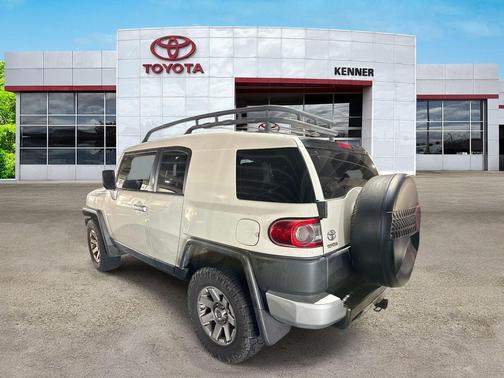 Iceberg 2014 Toyota FJ Cruiser Base