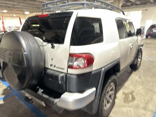 Iceberg 2014 Toyota FJ Cruiser Base