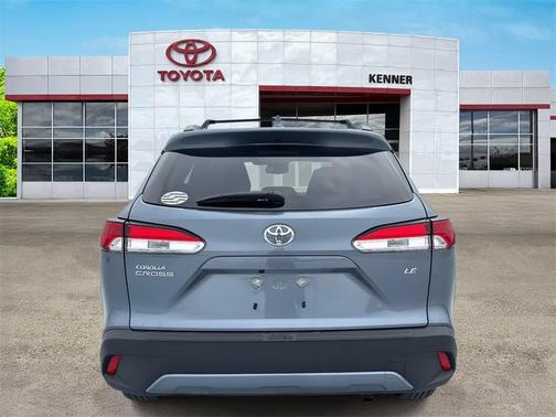 2024 Toyota Corolla Cross LE