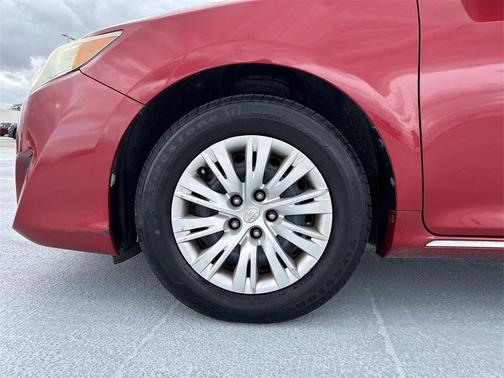 2014 Toyota Camry LE