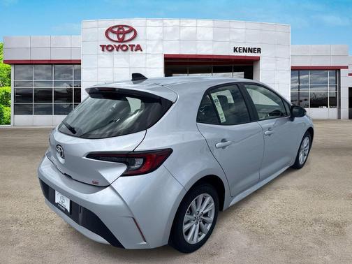 Classic Silver Metallic 2026 Toyota Corolla SE