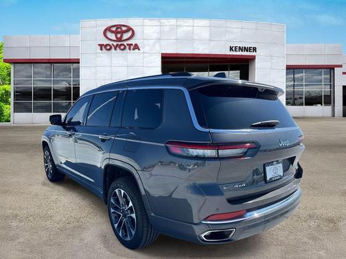 Baltic Gray Metallic Clearcoat 2021 Jeep Grand Cherokee L Overland