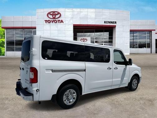2014 Nissan NV Passenger NV3500 HD SL V8
