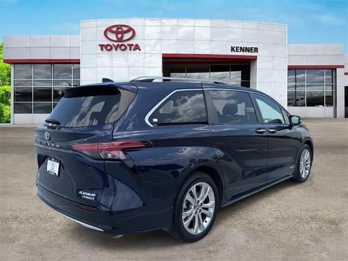 2021 Toyota Sienna Platinum