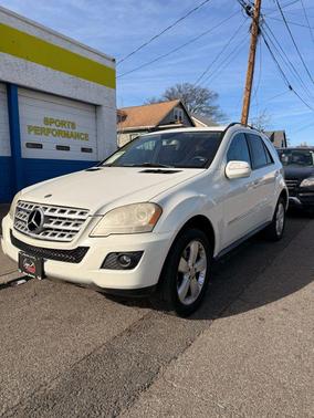 2009 Mercedes-Benz M-Class 4MATIC