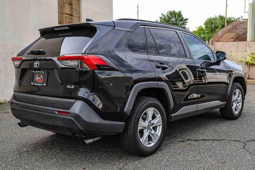 Midnight Black Metallic 2020 Toyota RAV4 XLE