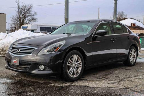 2013 INFINITI G37x Base