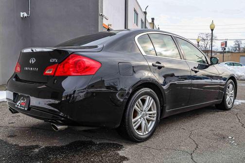 2013 INFINITI G37x Base