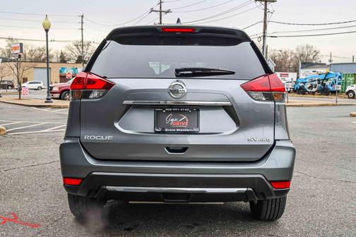 2018 Nissan Rogue SV