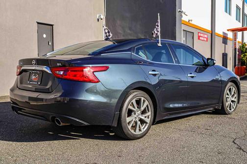 Black 2016 Nissan Maxima 3.5 SL