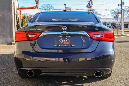 Black 2016 Nissan Maxima 3.5 SL