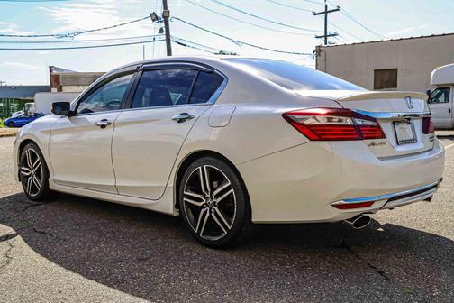White Orchid Pearl 2017 Honda Accord Sport SE