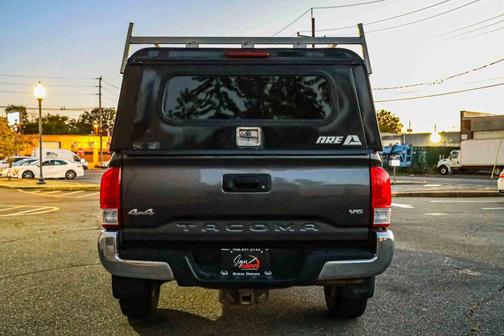 2016 Toyota Tacoma SR5