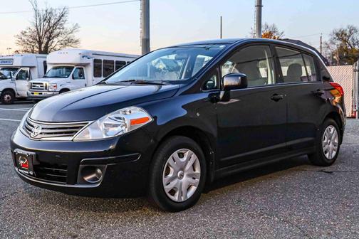 2011 Nissan Versa 1.8 S