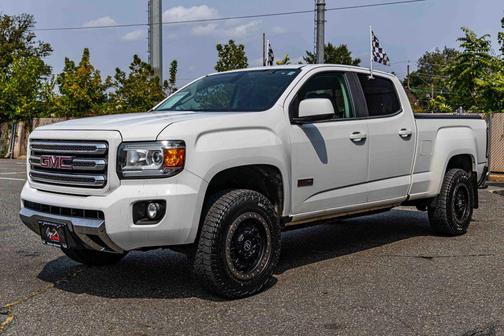 2017 GMC Canyon SLE