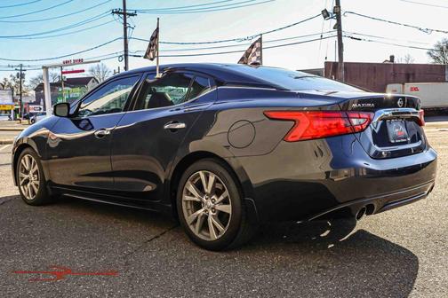 Black 2016 Nissan Maxima 3.5 SL