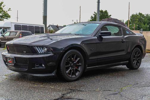 Ebony 2011 Ford Mustang V6 Premium