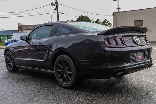 Ebony 2011 Ford Mustang V6 Premium