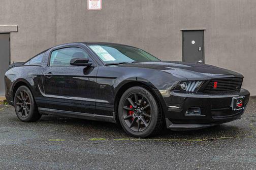 Ebony 2011 Ford Mustang V6 Premium