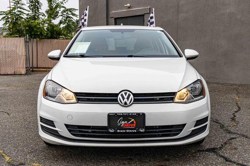 2017 Volkswagen Golf TSI S 4-Door