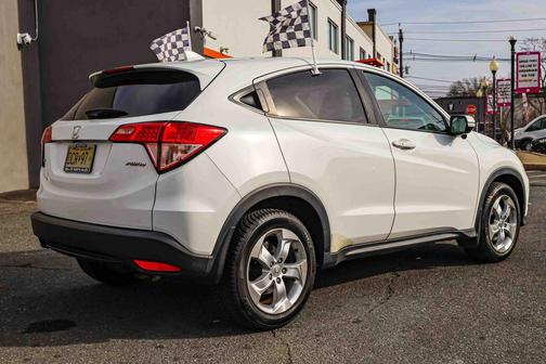 White Orchid Pearl 2016 Honda HR-V EX