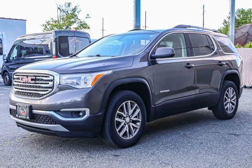 Smokey Quartz Metallic 2019 GMC Acadia SLE-2