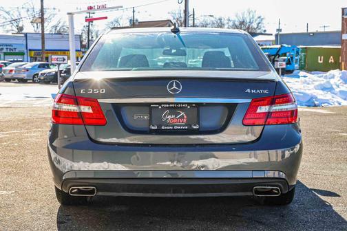 2011 Mercedes-Benz E-Class E 350 4MATIC Sedan 4D