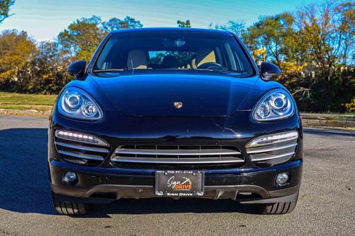 2014 Porsche Cayenne Platinum Edition