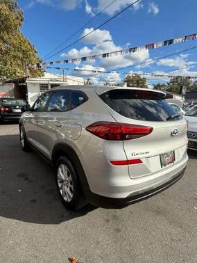2020 Hyundai TUCSON SE