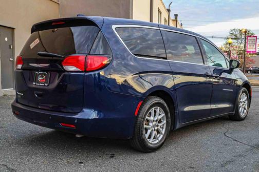 Jazz Blue Pearlcoat 2017 Chrysler Pacifica Touring