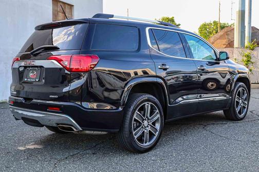 Ebony Twilight Metallic 2019 GMC Acadia Denali
