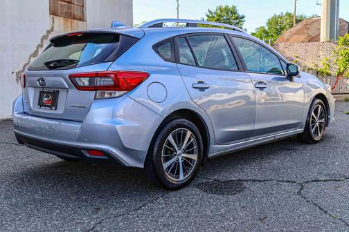 Ice Silver Metallic 2023 Subaru Impreza Premium