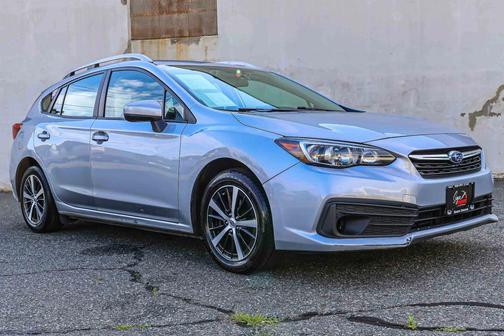 Ice Silver Metallic 2023 Subaru Impreza Premium